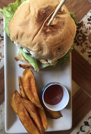 Chong’s veef burger made with banana heart (ask for vegan to make sure the mayo is vegan)  at Verde Rekado in Coron