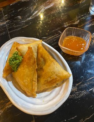Samosas   at Verde Rekado in Coron