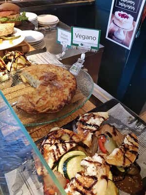 Pintxos veganos at La Parada de Bilbao in Bilbao