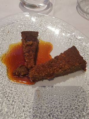 Postres del menú vegano (chocolate y naranja) at La Parada de Bilbao in Bilbao