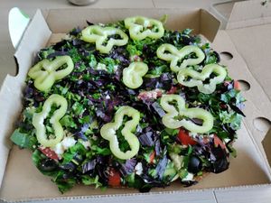 Fresh raw pizza at Life Food in Yerevan