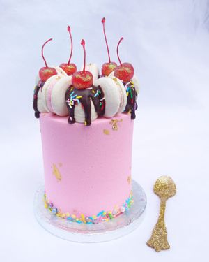 4" mini raspberry sundae at Heart of Cake in North London