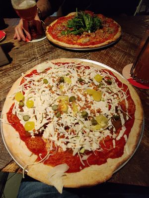 Dirty vegan pizza at Otomat in Brussels