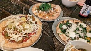 3 vegan pizzas on the menu. Got the sharing deal which comes in 3 pizzas, smaller sizes. 🤤 at Otomat in Brussels