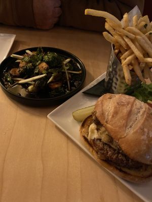 Dinner impossible burger and Brüssel sprouts  at Zeppelin in Reno