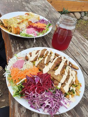 Canelones and chop suey with tempeh at Cocina con Vida in El Bolson