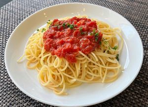 The Tomato Pasta　¥960
Enjoy the delight of the simply tasty Nagano Tomato sauce with the delicious  bronze-cut pasta, best vehicle for the good sauce to hold onto.  at Oribio in Tottori