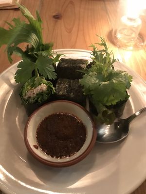 Vegan rolls at Rosy in Tokyo