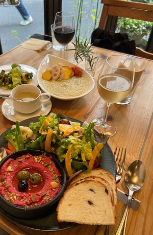 Hummus bread and white soybean curry with brown rice and salad   at Rosy in Tokyo
