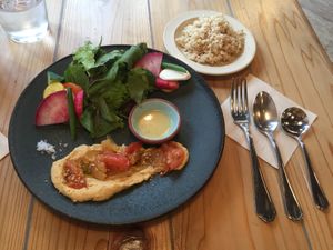 Vegetarian lunch (made vegan on request) at Rosy in Tokyo