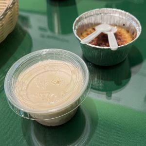 cheesecake and crème brûlée  at Thanh Tinh Chay in San Diego