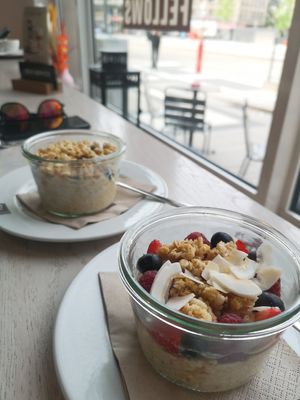 Overnight oats at Coffee Fellows in Luxembourg City