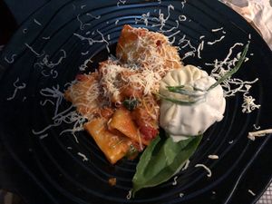 Pasta pomodoro with vegan burrata at Utopia in Nice