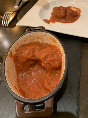 ‘Meatballs’ and sauce  at Utopia in Nice