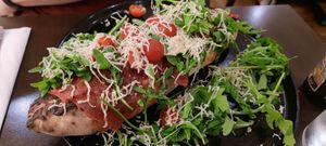 Tranchetto pizza at Utopia in Nice