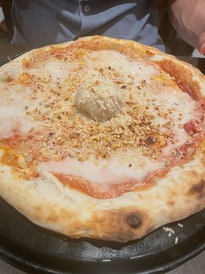 Burrata pizza  at Utopia in Nice