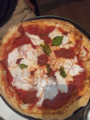 Pizza diavola at Utopia in Nice