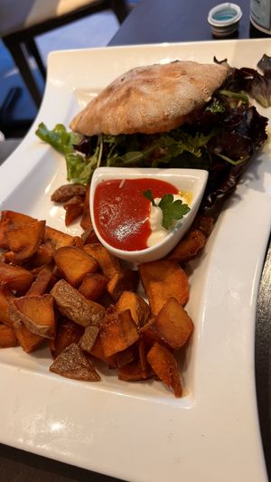 Burger  at Utopia in Nice