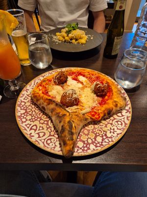 Cornucopia pizza and gnocchi at Utopia in Nice