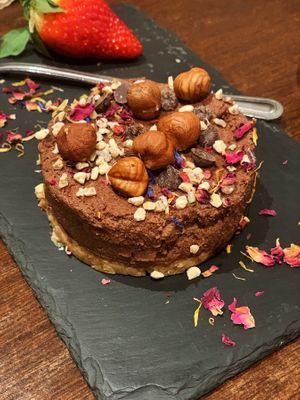 Raw cake at Utopia in Nice