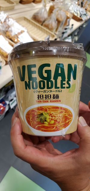 Vegan instant noodles at Bio c' Bon - Motomachi in Yokohama