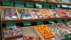 fruits at Bio c' Bon - Motomachi in Yokohama