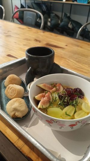 Pães de polvilho, café coado e marinada de frutas at Astronauta in Sao Paulo