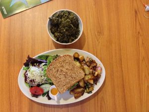 The Infamous Nut Burger at Stuff I Eat in Inglewood