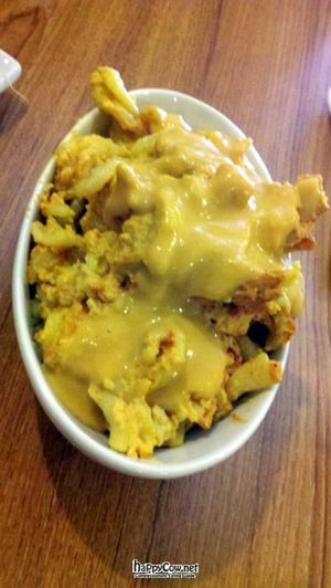  at Stuff I Eat in Inglewood