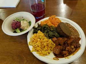 soul food platter at Stuff I Eat in Inglewood