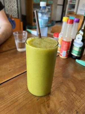 Detox juice with mango and caqui   at Turquesa Comida Arabe in Bonito