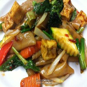 Drunken Noodle With Tofu at Kow Thai in Allentown