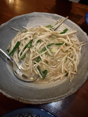 Sprout, chives, garlic 🤤🤤  at Shimabukuro in Naha