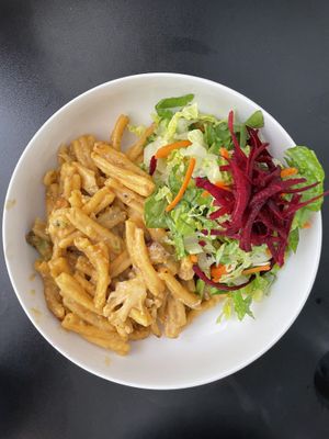 Delicious pasta dish at El Punto Vegano in Catano