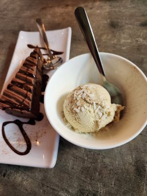  at El Punto Vegano in Catano