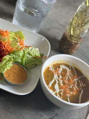 Pumpkin soup, saladd  at El Punto Vegano in Catano