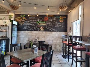  at El Punto Vegano in Catano