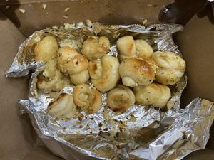 Garlic Knots (DoorDash) at Sizzle Pie in Reno
