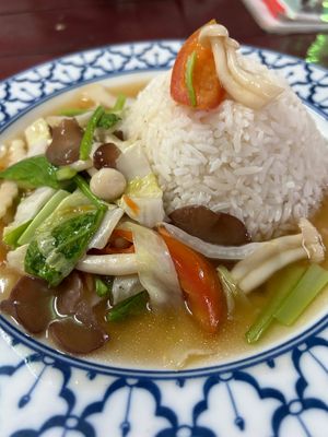 Stir fried vegetables with rice at Jintana Service in Ayutthaya