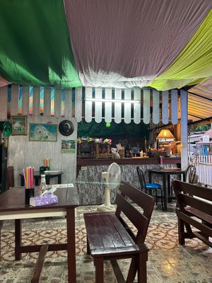 Cosy, authentic interior at Jintana Service in Ayutthaya