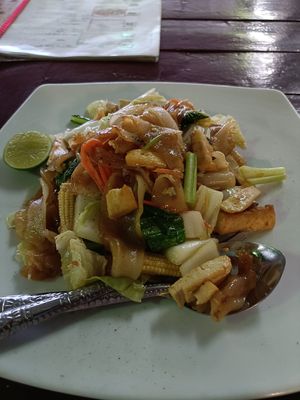 Pad see ew, not on menu, can request at Jintana Service in Ayutthaya