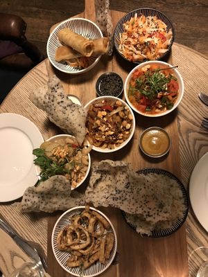 Thai Sharing Platter 👌 at The Roundhill in Brighton