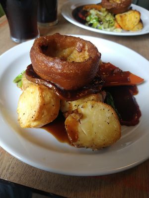 Seitan Sunday Roast at The Roundhill in Brighton
