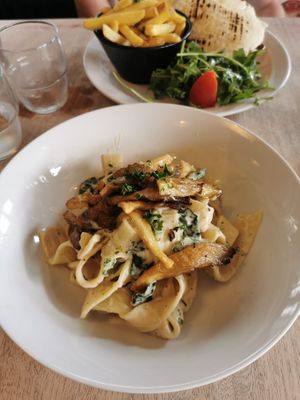  at The Roundhill in Brighton