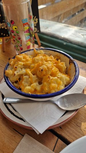 Cauli cheese at The Roundhill in Brighton