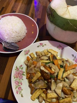 Tofu with cashew nuts😍 THE BEST!!  at Ying Ying's Kitchen in Koh Phangan