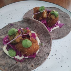 Cauliflower tacos at Onda in Richmond