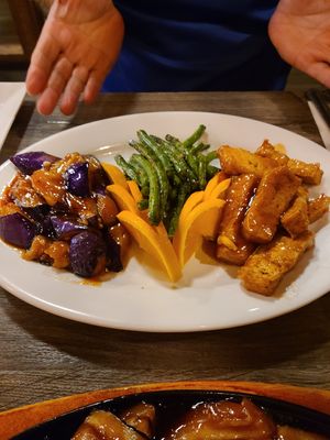 Eggplant, green beans and tofu at Unit Su Vege in Philadelphia