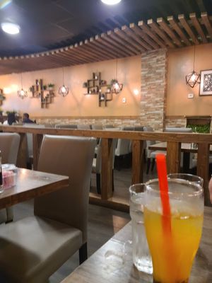 Passionfruit lychee bubble tea at Unit Su Vege in Philadelphia