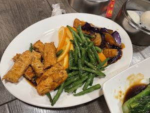   at Unit Su Vege in Philadelphia